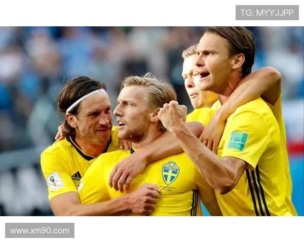 瑞典球迷力挺黄蓝军团近期表现稳健 瑞典球迷力挺黄蓝军团近期表现稳健