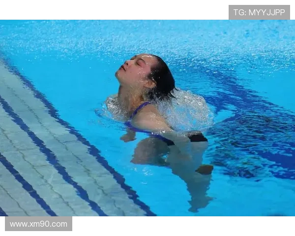 昌雅妮的生活照里怎么突然多了那么多不一般的包包？